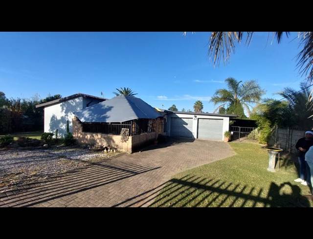 3 BEDROOM HOUSE FOR SALE IN ARBORPARK